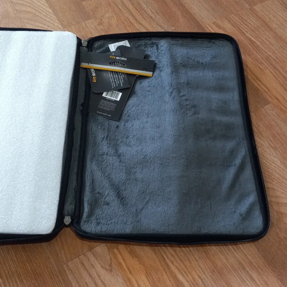 Computer sleeve - Picture 3 of 4